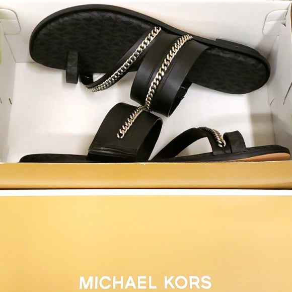 Nitb MK logo black leather & silver chain Michael Kors ♥ toe sandals - Picture 4 of 4